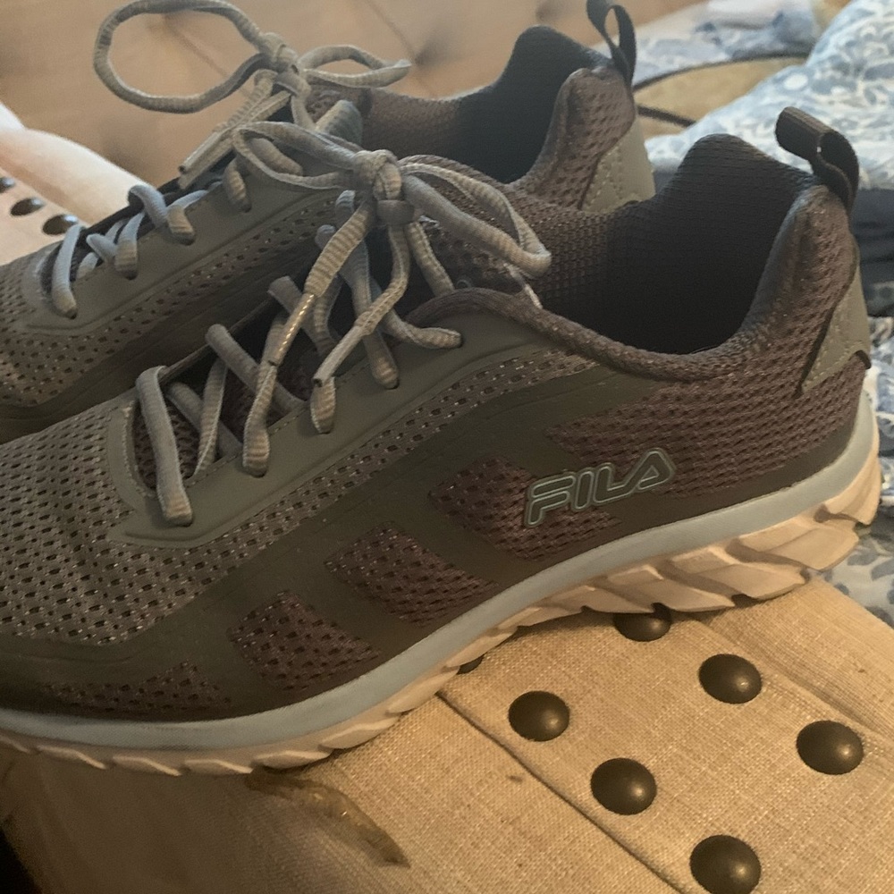 FIFA walking shoes
